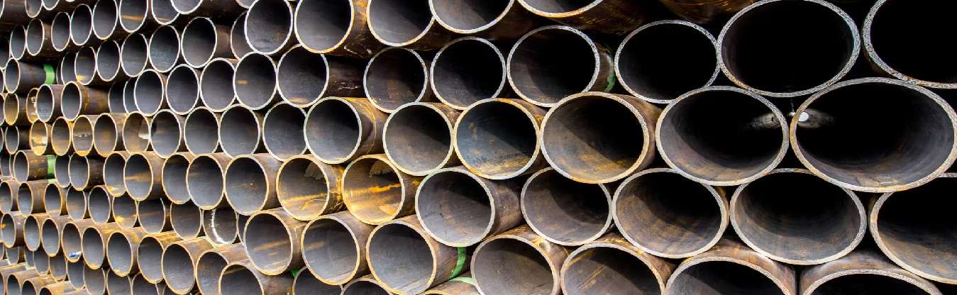 Seamless vs welded steel pipes comparison for industrial use Seamless vs welded steel pipes comparison for industrial use